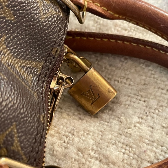 Louis Vuitton Alma PM VI 1915 November 1995 in France - Picture 4 of 11